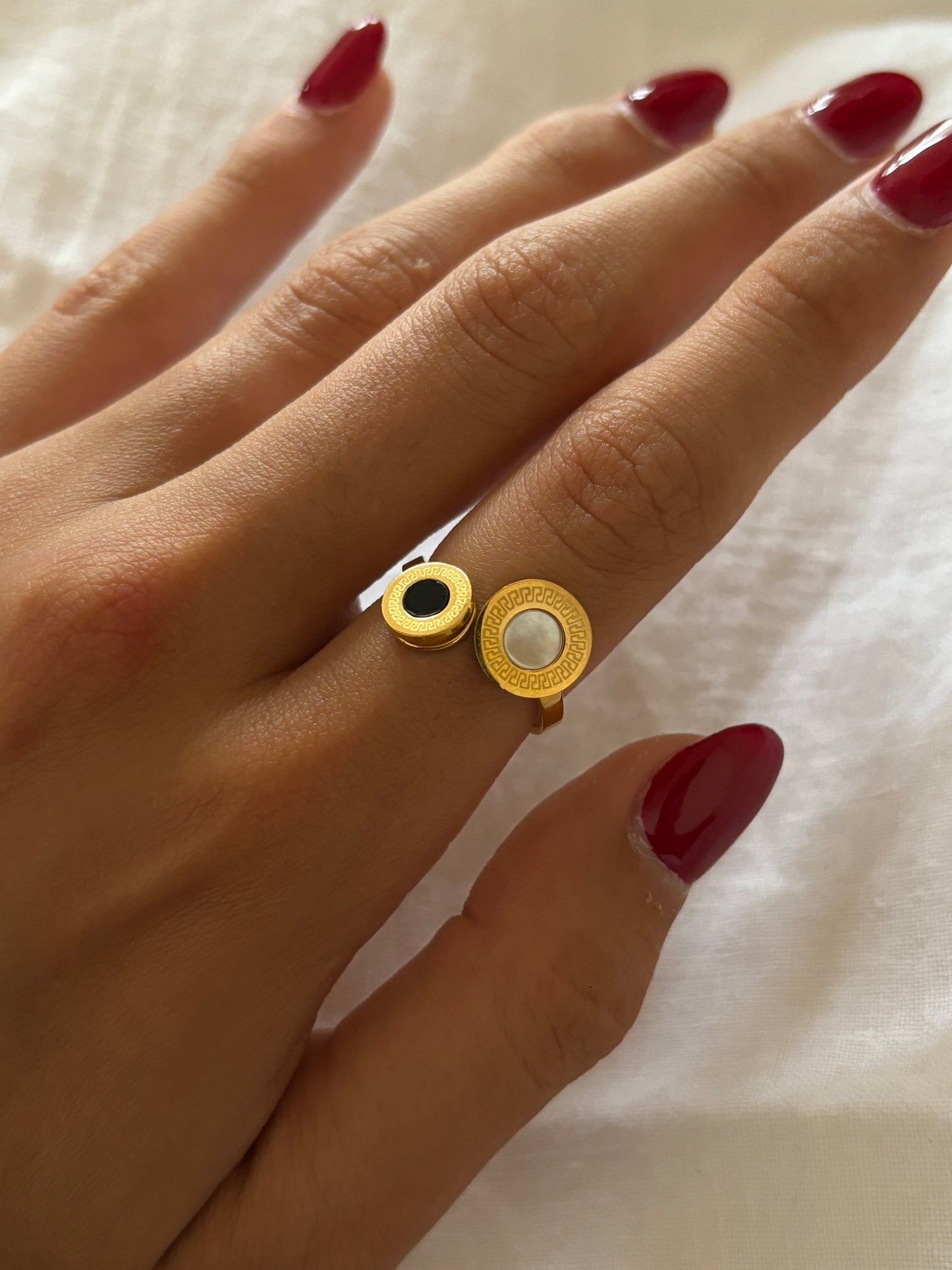 Anillo b/w