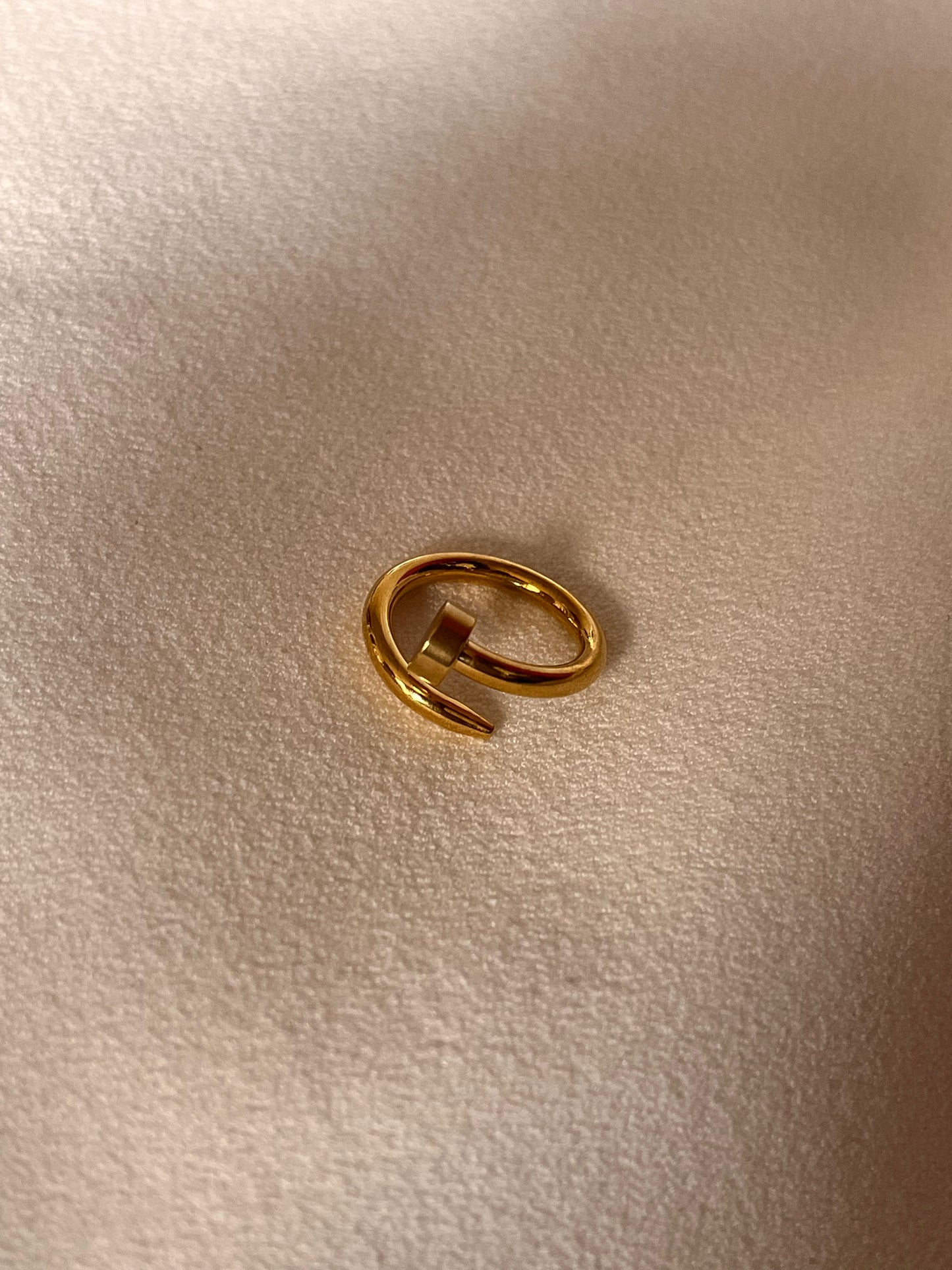 Anillo clavo liso