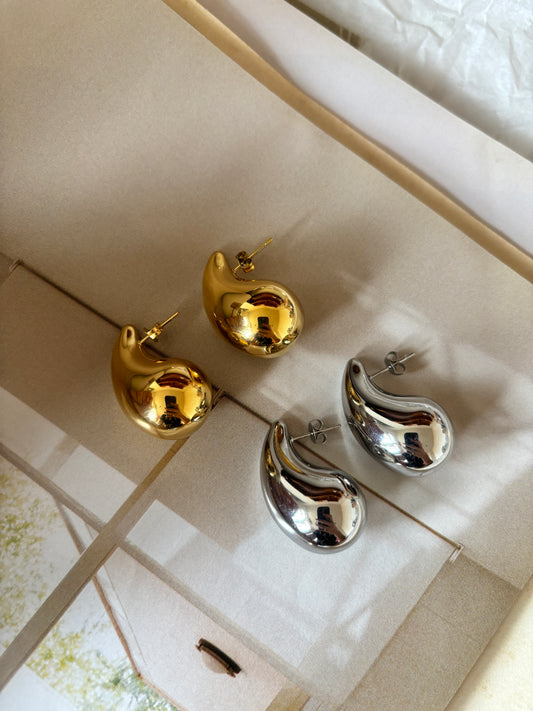 Aretes gota mediana