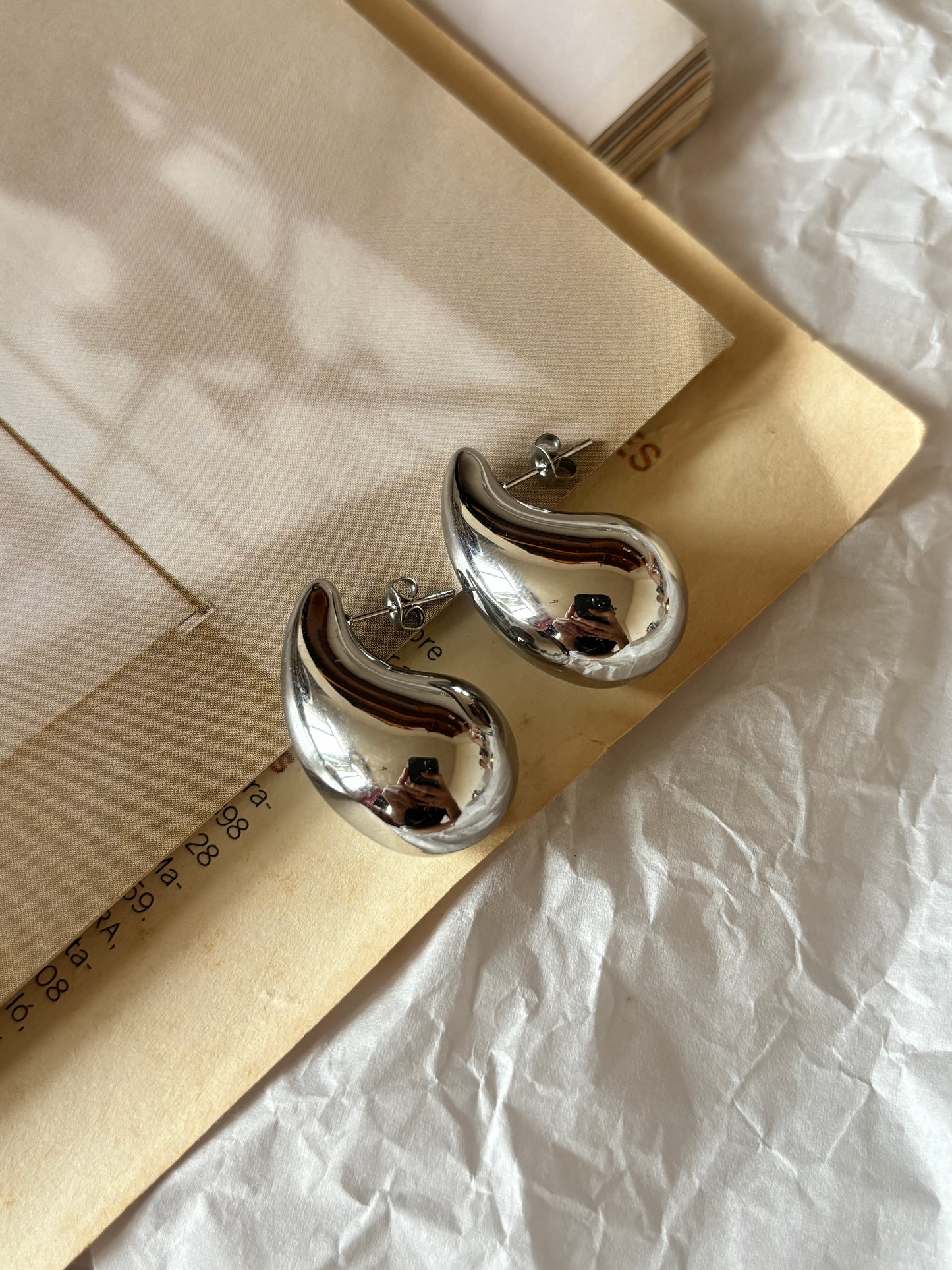 Aretes gota mediana